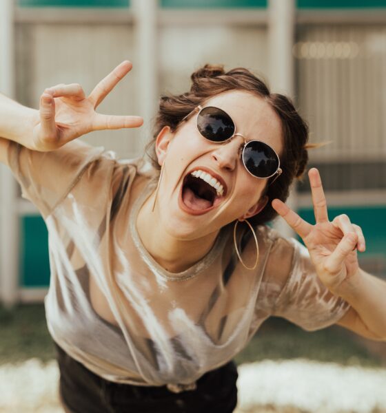 how to keep a girl happy