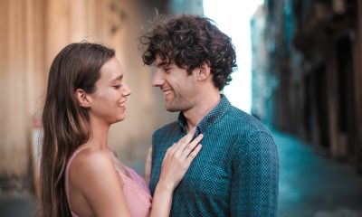 Surefire Signs A Woman Is In Love With You