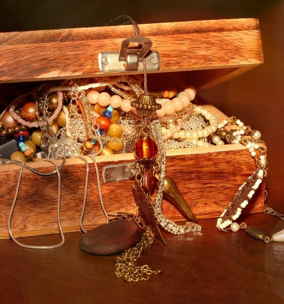 How To Keep Jewelry Safe